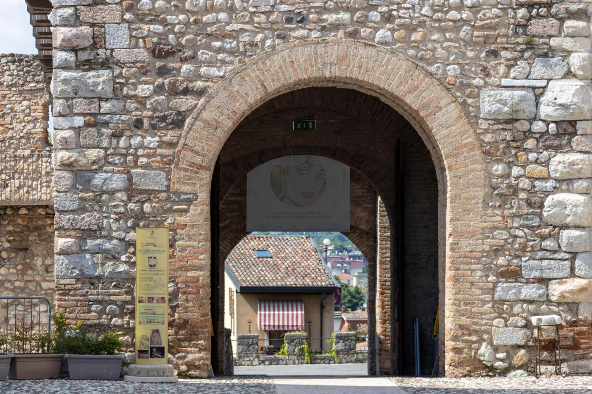 Haus Martina Desenzano del Garda Exterior foto